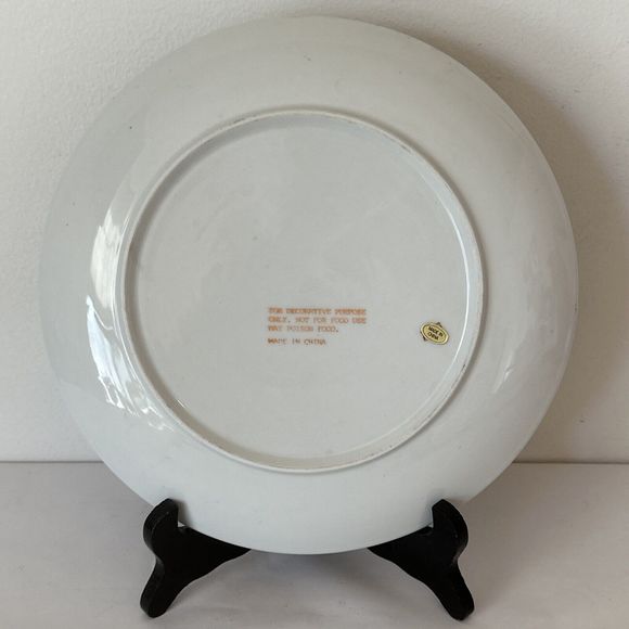 China Porcelain‎ Hand Painted Decorative 10” Plate Green Raised Gold & Vine - Picture 6 of 7